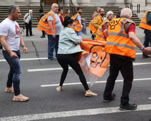 0_PAY-Just-Stop-Oil-protest.jpg
